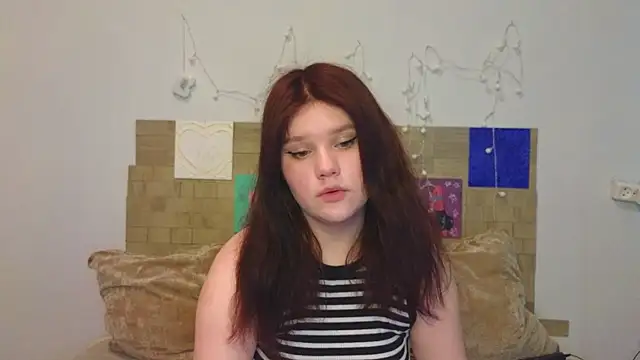 Snapshot of BeautifulPleasureFairy chatting on 05-18-26, 05:24 BeautifulPleasureFairy online show from 05-18-26, 05:24