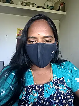 Snapshot of Tamil_Sangeetha chatting on 04-01-26, 07:31 Tamil Sangeetha online show from 04-01-26, 07:31