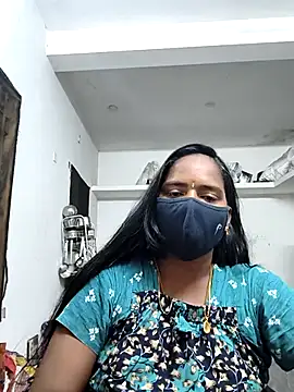 Snapshot of Tamil_Sangeetha chatting on 04-08-26, 05:35 Tamil Sangeetha online show from 04-08-26, 05:35