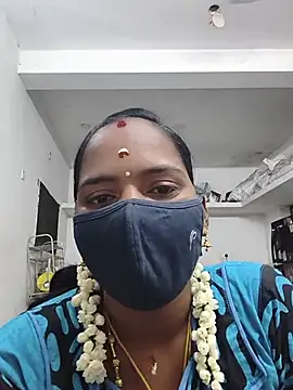 Snapshot of Tamil_Sangeetha chatting on 06-06-26, 01:49 Tamil Sangeetha online show from 06-06-26, 01:49