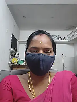 Snapshot of Tamil_Sangeetha chatting on 06-07-26, 04:44 Tamil Sangeetha online show from 06-07-26, 04:44