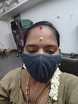 Snapshot of Tamil_Sangeetha chatting on 06-08-26, 01:22 Tamil Sangeetha online show from 06-08-26, 01:22