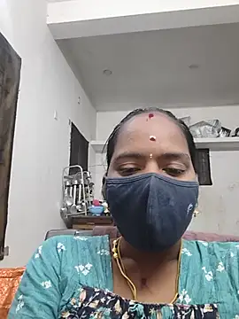 Snapshot of Tamil_Sangeetha chatting on 07-04-26, 01:06 Tamil Sangeetha online show from 07-04-26, 01:06