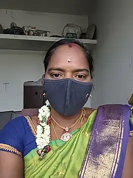 Snapshot of Tamil_Sangeetha chatting on 07-05-26, 09:27 Tamil Sangeetha online show from 07-05-26, 09:27