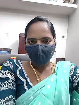 Snapshot of Tamil_Sangeetha chatting on 07-22-26, 01:36 Tamil Sangeetha online show from 07-22-26, 01:36
