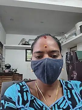 Snapshot of Tamil_Sangeetha chatting on 08-01-26, 01:05 Tamil Sangeetha online show from 08-01-26, 01:05