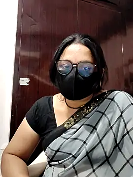 Snapshot of purvi46 chatting on 04-12-26, 04:56 purvi46 online show from 04-12-26, 04:56