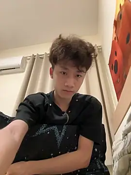 Snapshot of sexyboy-3525 chatting on 04-02-26, 02:58 sexyboy-3525 online show from 04-02-26, 02:58
