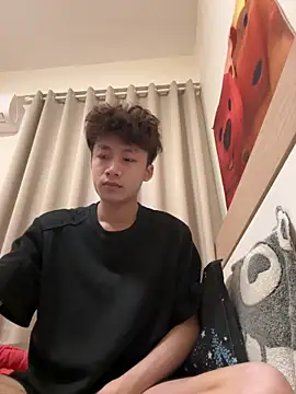 Snapshot of sexyboy-3525 chatting on 04-07-26, 04:40 sexyboy-3525 online show from 04-07-26, 04:40