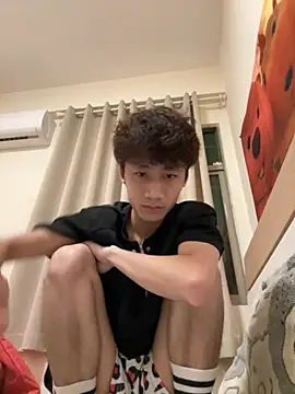 Snapshot of sexyboy-3525 chatting on 05-03-26, 12:11 sexyboy-3525 online show from 05-03-26, 12:11