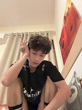 Snapshot of sexyboy-3525 chatting on 05-14-26, 07:26 sexyboy-3525 online show from 05-14-26, 07:26
