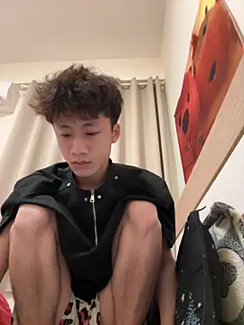 Snapshot of sexyboy-3525 chatting on 05-30-26, 05:37 sexyboy-3525 online show from 05-30-26, 05:37