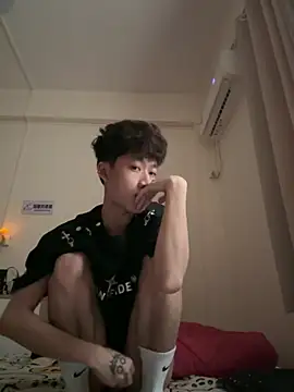 Snapshot of sexyboy-3525 chatting on 06-04-26, 05:46 sexyboy-3525 online show from 06-04-26, 05:46