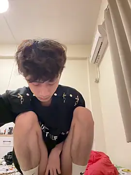Snapshot of sexyboy-3525 chatting on 06-14-26, 07:32 sexyboy-3525 online show from 06-14-26, 07:32