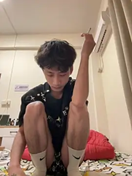Snapshot of sexyboy-3525 chatting on 07-23-26, 01:53 sexyboy-3525 online show from 07-23-26, 01:53