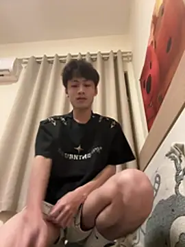 Snapshot of sexyboy-3525 chatting on 07-26-26, 04:14 sexyboy-3525 online show from 07-26-26, 04:14