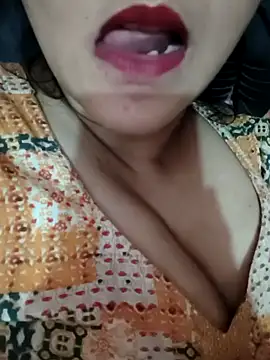 ZOYA KHAN-123 online show from 04-15-26, 08:43