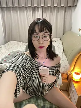 Snapshot of meimeibuguai chatting on 04-04-26, 02:14 meimeibuguai online show from 04-04-26, 02:14