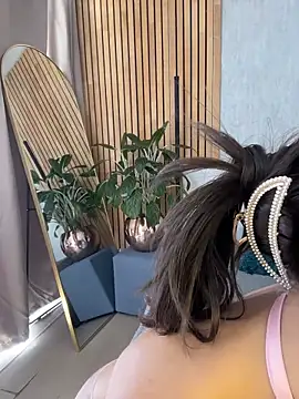 EmmaVonn online show from 06-19-26, 07:39