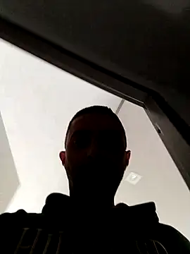 Snapshot of zzrkx chatting on 03-31-26, 08:37 zzrkx online show from 03-31-26, 08:37