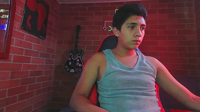 Snapshot of ethann2_ chatting on 03-31-26, 04:51 ethann2 online show from 03-31-26, 04:51