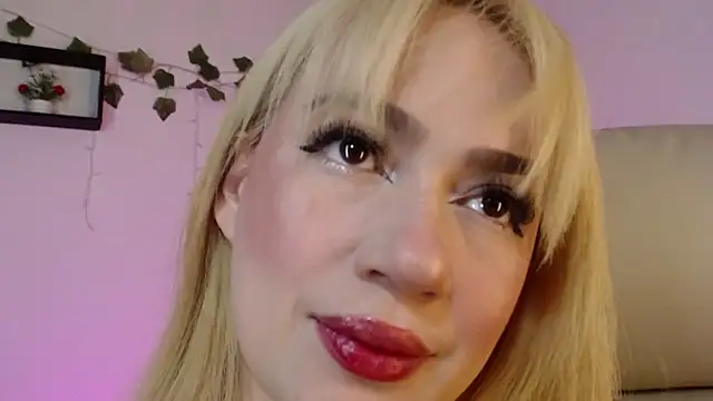 Carolina 2403 online show from 05-29-26, 11:36