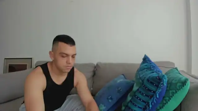 Snapshot of ArenNoctis chatting on 04-02-26, 05:43 ArenNoctis online show from 04-02-26, 05:43