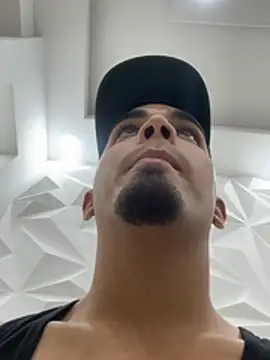 Snapshot of Josehjr chatting on 03-30-26, 01:17 Josehjr online show from 03-30-26, 01:17