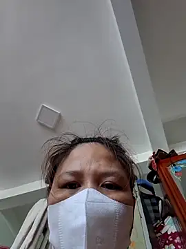 Yummy 9x online show from 05-19-26, 01:56