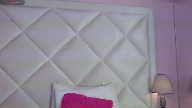 Snapshot of MistressNyx_ chatting on 07-22-26, 03:26 MistressNyx online show from 07-22-26, 03:26