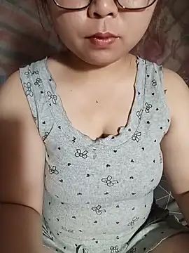 Snapshot of jas-cutle chatting on 05-19-26, 01:44 jas-cutle online show from 05-19-26, 01:44