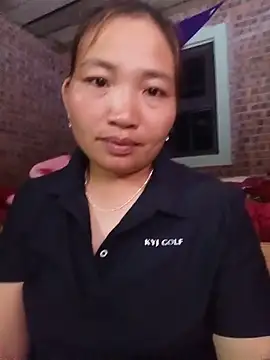Snapshot of cat-kat chatting on 05-16-26, 01:43 cat-kat online show from 05-16-26, 01:43