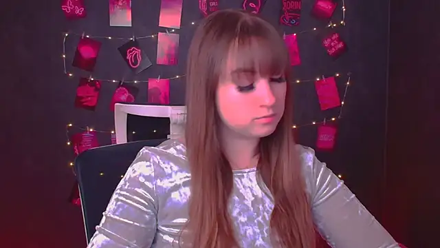 Snapshot of Tiffani_Angel chatting on 04-01-26, 10:05 Tiffani Angel online show from 04-01-26, 10:05