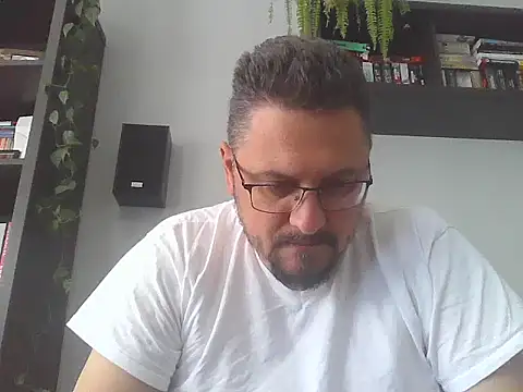 19cmSlave online show from 05-26-26, 09:27