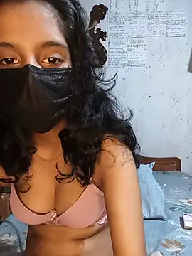 Snapshot of manu_babe chatting on 07-18-26, 02:43 manu babe online show from 07-18-26, 02:43