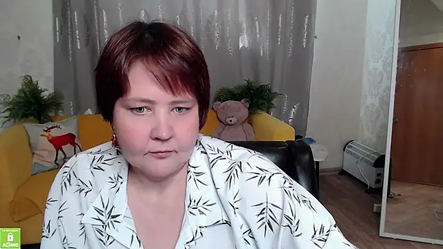 Snapshot of QUEEN02030 chatting on 05-07-26, 10:31 QUEEN02030 online show from 05-07-26, 10:31