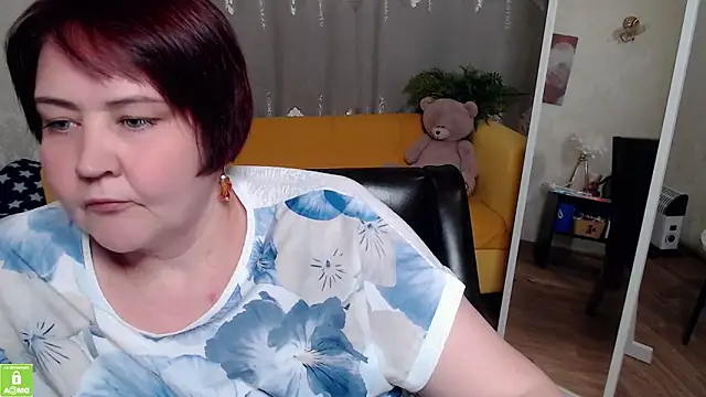 QUEEN02030 online show from 06-03-26, 10:07