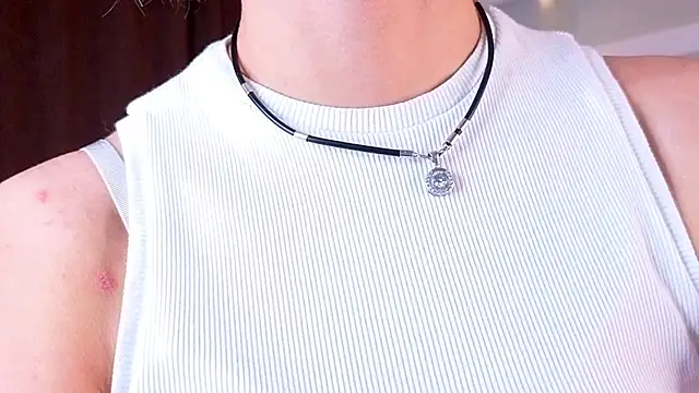 Snapshot of TeshaDurrell chatting on 04-05-26, 12:46 TeshaDurrell online show from 04-05-26, 12:46