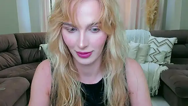 blonde  flirt online show from 04-15-26, 01:07