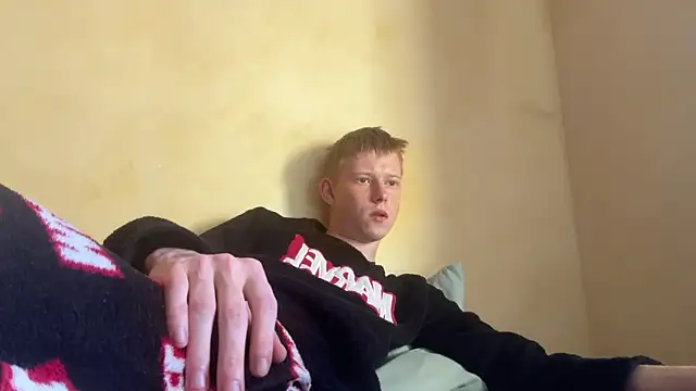 Snapshot of dreamy_devi1 chatting on 04-06-26, 01:12 dreamy devi1 online show from 04-06-26, 01:12