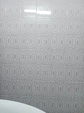 maicolvalejo4444 online show from 04-21-26, 06:34