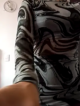 themaskeddiosa  online show from 04-01-26, 03:09