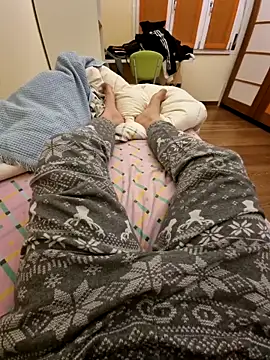 Snapshot of vitaliy2003 chatting on 03-30-26, 08:21 vitaliy2003 online show from 03-30-26, 08:21