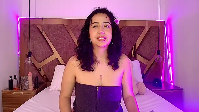bella swwan  online show from 05-29-26, 07:23