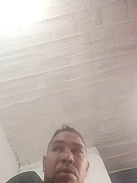 Snapshot of celeste_leon07 chatting on 04-10-26, 01:22 celeste leon07 online show from 04-10-26, 01:22