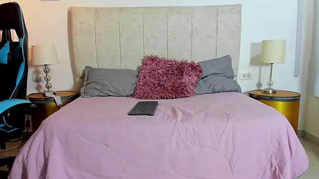  blowsex  online show from 04-03-26, 01:42