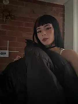Snapshot of Babeel_ chatting on 05-27-26, 09:56 Babeel online show from 05-27-26, 09:56