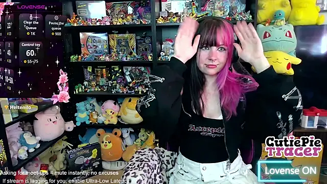 CutieTracer online show from 05-25-26, 03:07