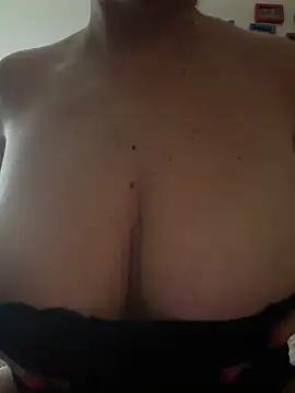 Snapshot of Ruby_secrets chatting on 03-31-26, 10:21 Ruby secrets online show from 03-31-26, 10:21