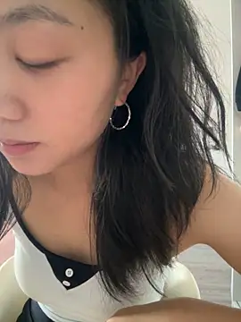 Shanshan 1267 online show from 05-29-26, 08:56